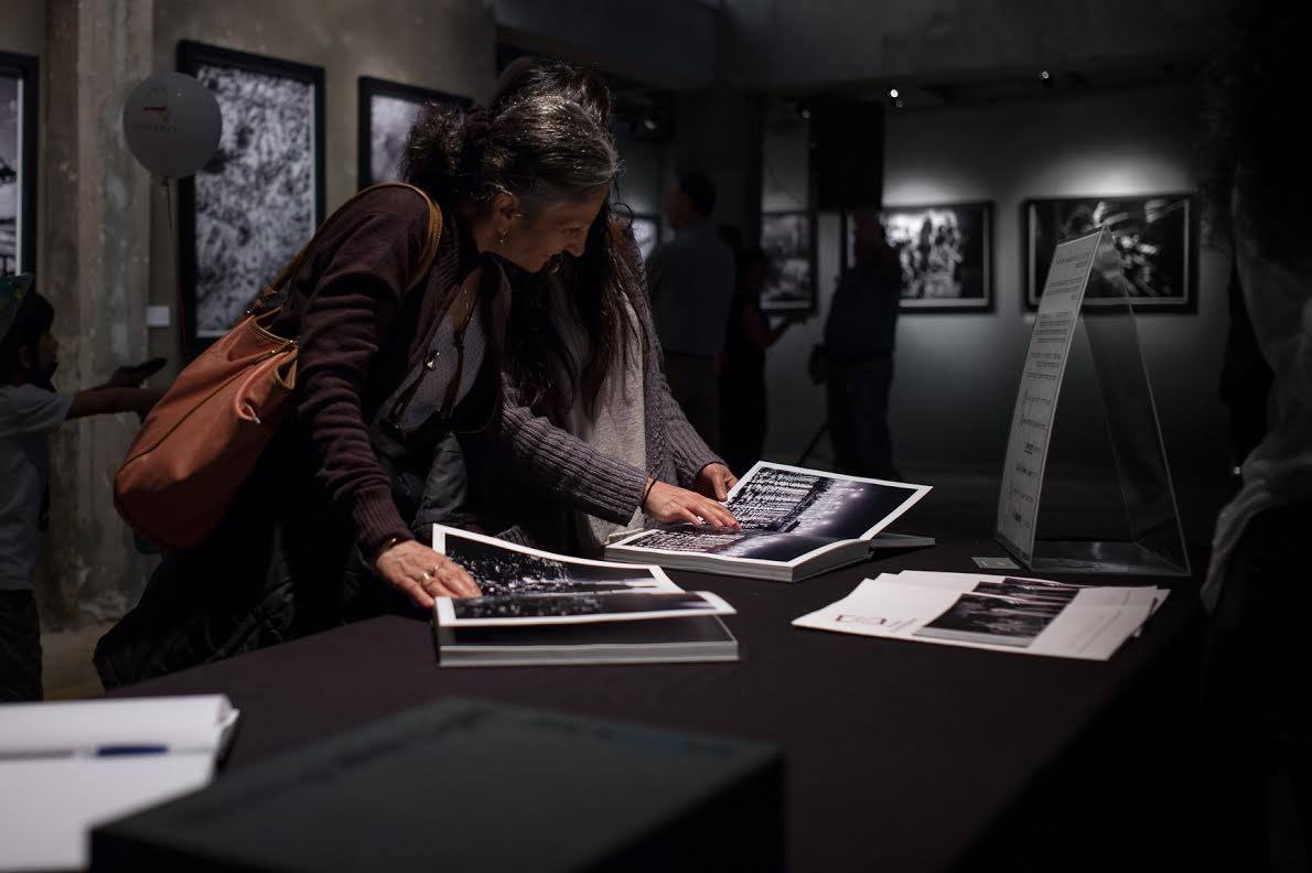תערוכת הצילום Writing In Light